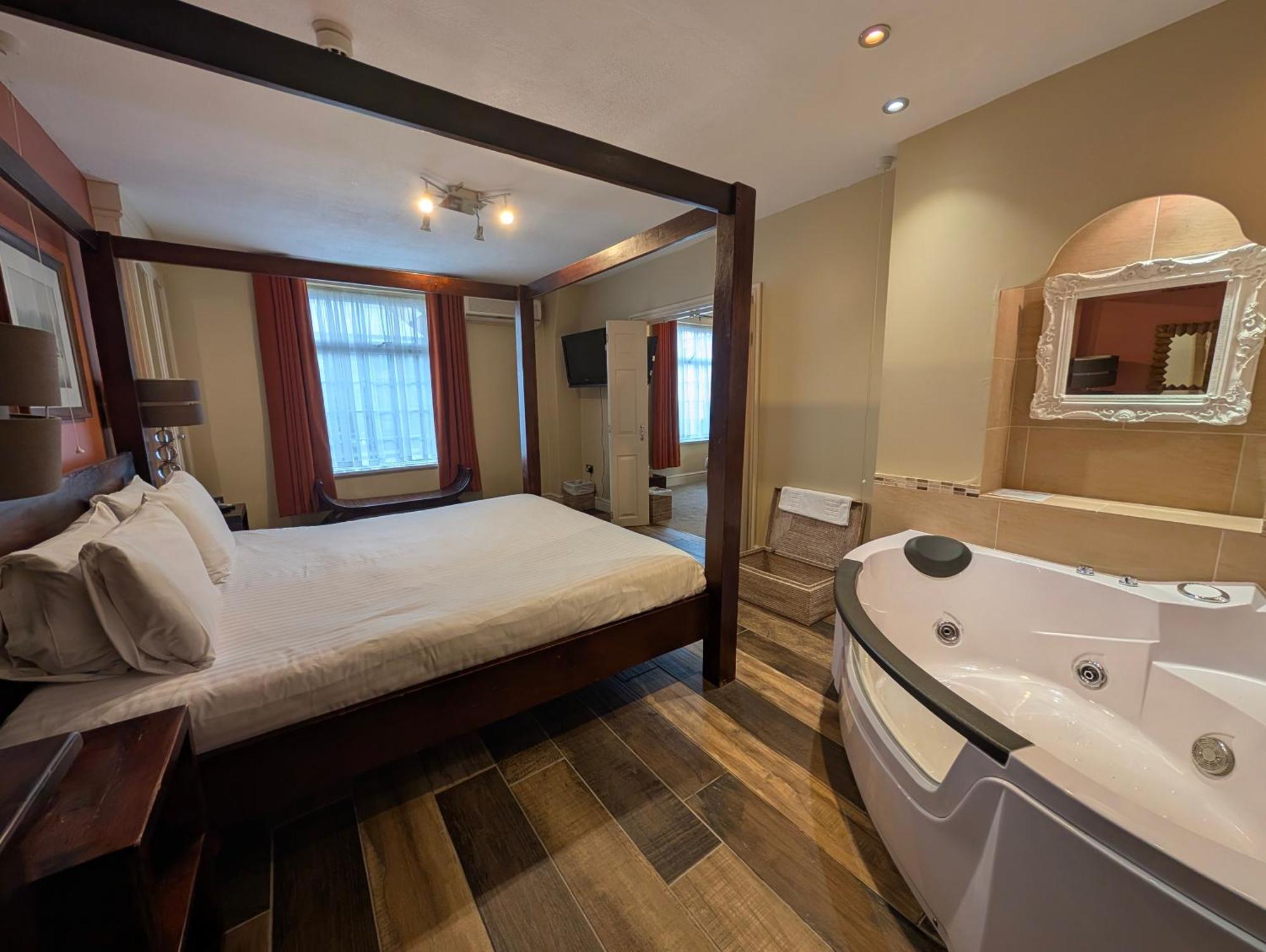 Oriel Hotel Сейнт Асаф Екстериор снимка